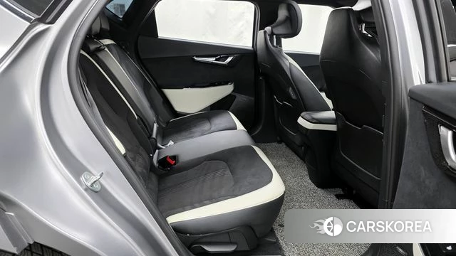 Kia EV6 2023 Серый из Кореи, фото 3