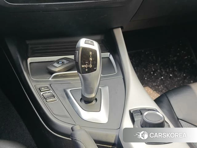 BMW 1 series (imported) 2019 Белый из Китая, фото 3
