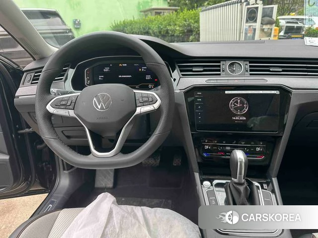 Volkswagen Magotan 2026 Черный из Китая, фото 3