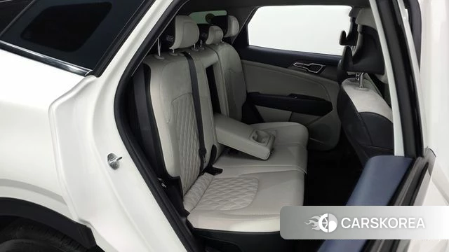 Kia Sportage 5th Generation Hybrid 2022 Белый из Кореи, фото 3