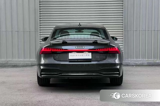 Audi A7 2023 Темно-серый из Китая, фото 3