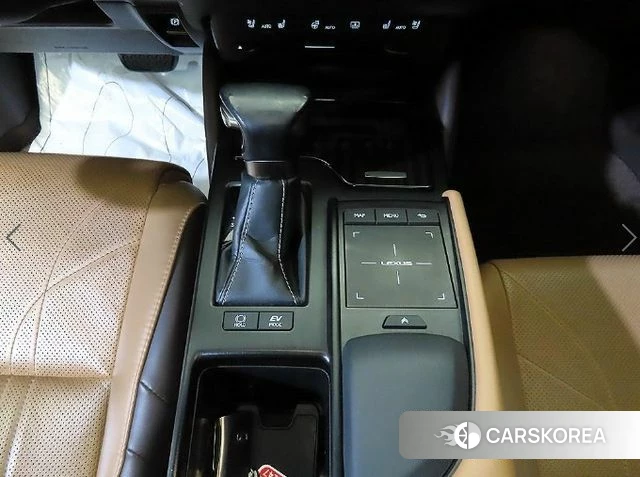 Lexus ES300h 7th generation 2018 Черный из Кореи, фото 3