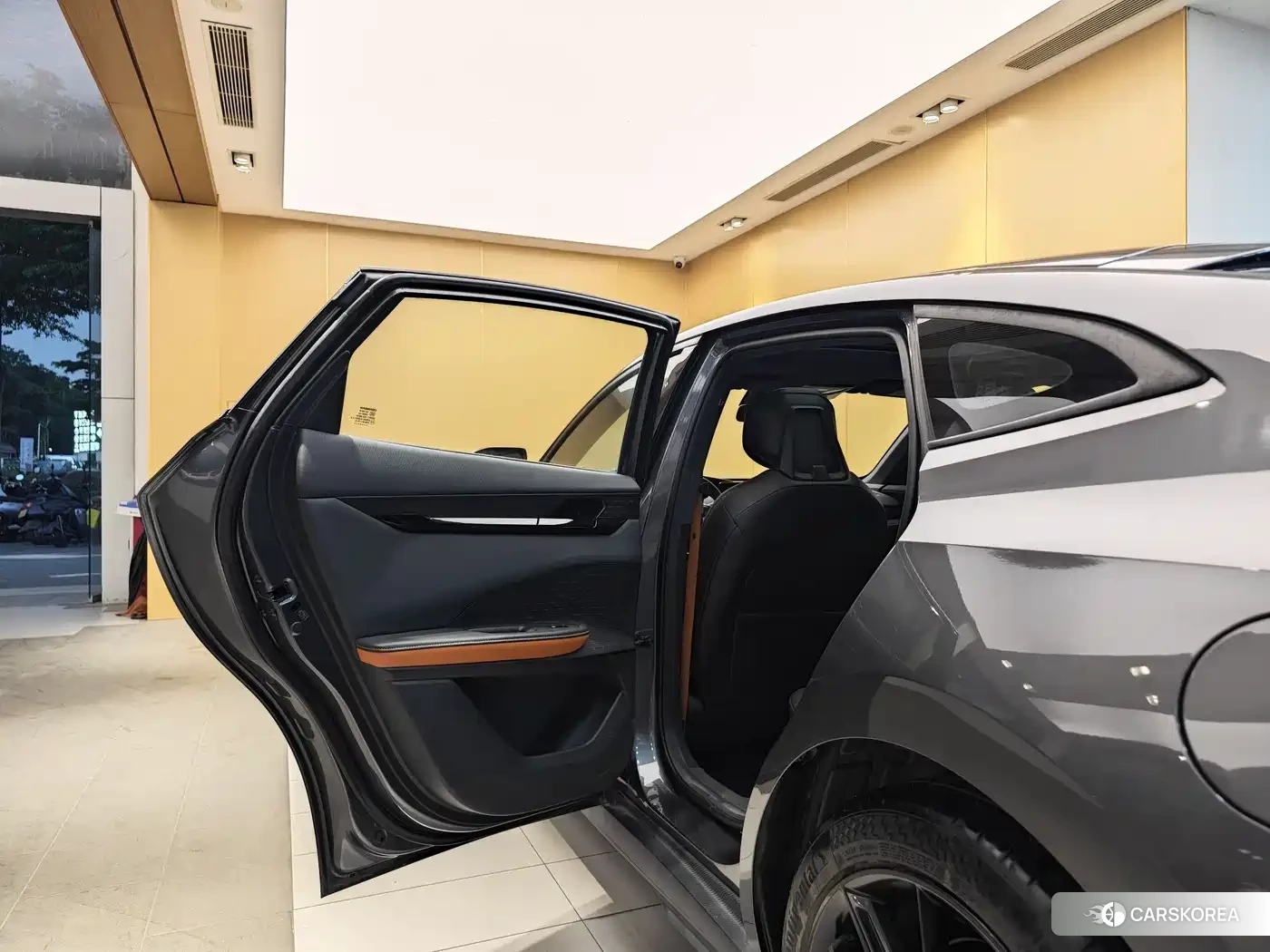 Chang'an Changan UNI-V 2022 Silver/gray из Китая, фото 3