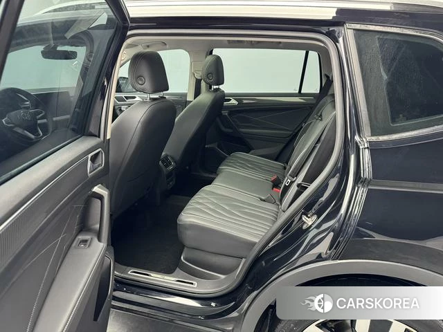 Volkswagen Tiguan L 2024 Черный из Китая, фото 3