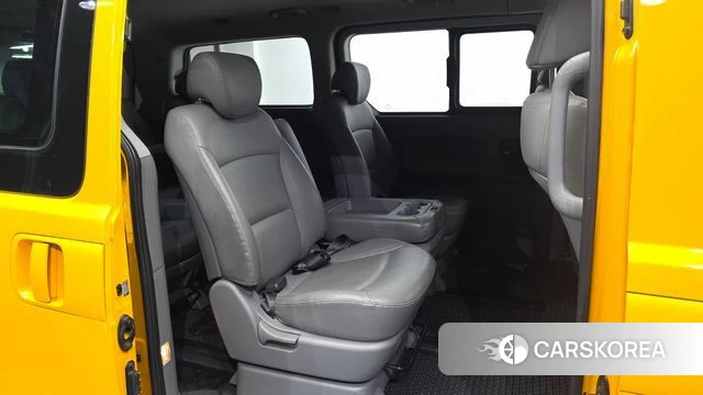 Hyundai The New Grand Starex 2018 Желтый из Кореи, фото 3