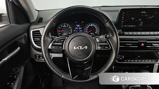 Kia Seltos 2022 Белый из Кореи, фото 3
