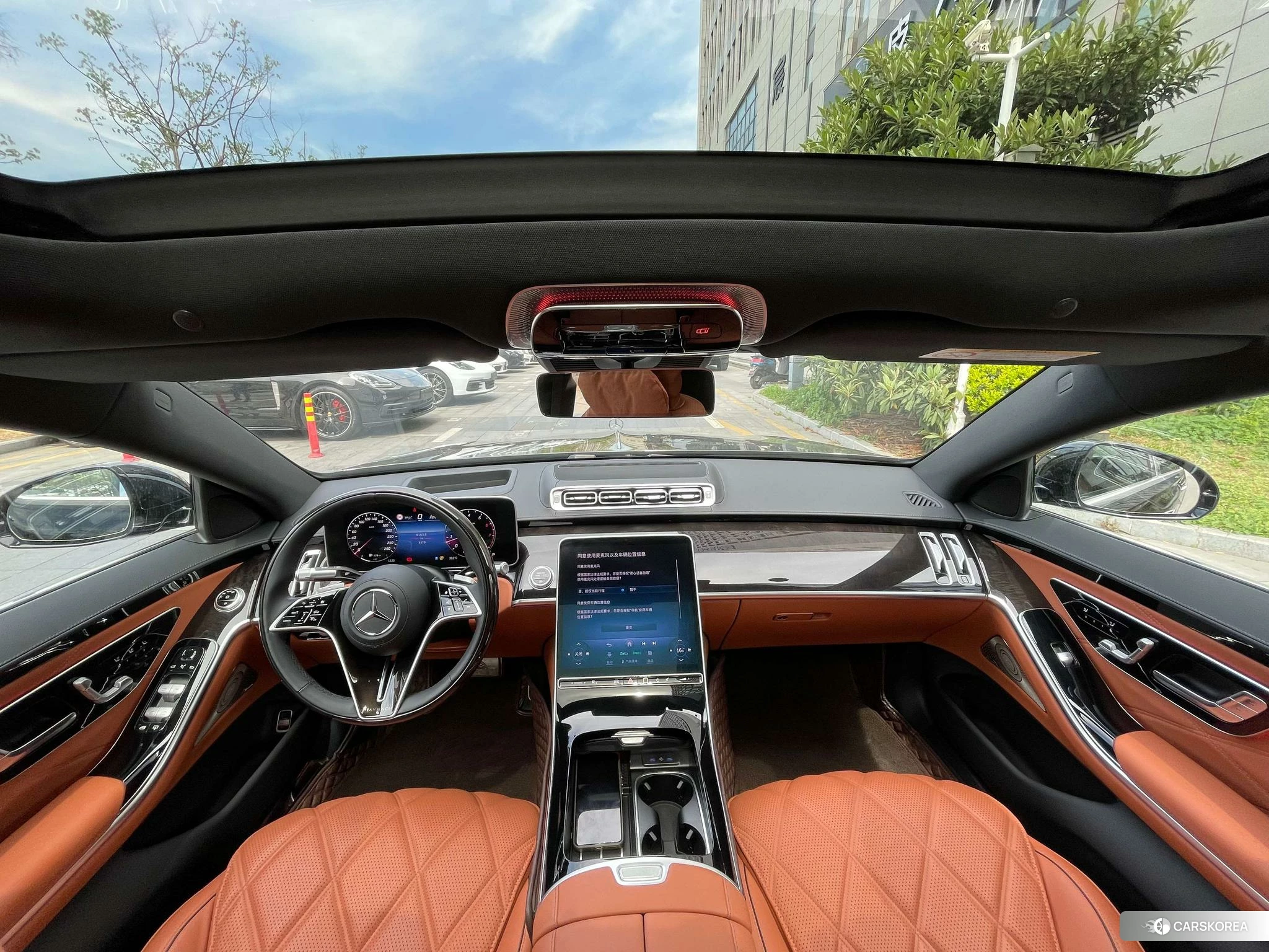 Mercedes-Benz Maybach S-class 2024 Черный из Китая, фото 3