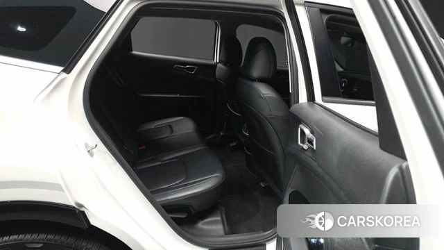 Kia Sportage 5th Generation 2023 Белый из Кореи, фото 3