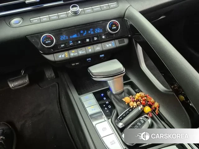 Hyundai Avante (CN7) 2023 Белый из Кореи, фото 3