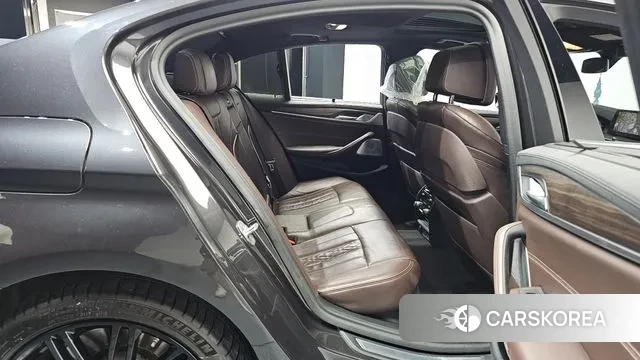 BMW 5 Series (G30) 2020 Серый из Кореи, фото 3