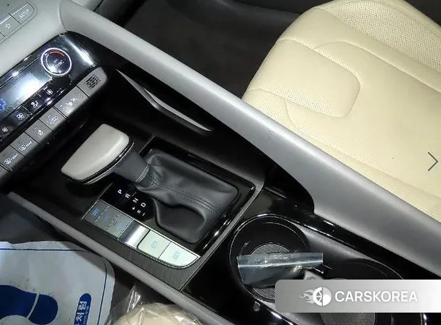 Hyundai The New Avante (CN7) 2023 Черный из Кореи, фото 3