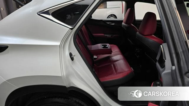 Lexus NX350h Second generation 2024 Белый из Кореи, фото 3