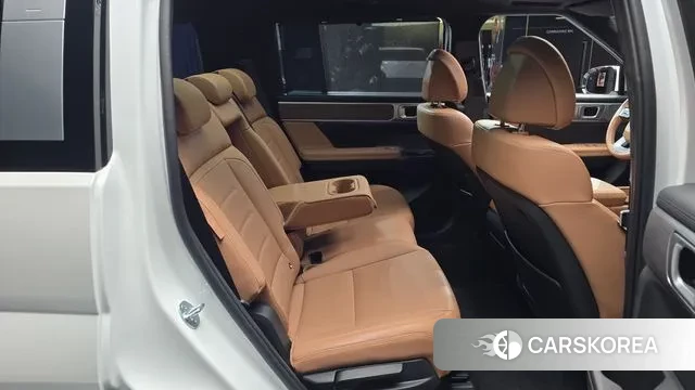 Hyundai Santa Fe (MX5) 2023 Белый из Кореи, фото 3