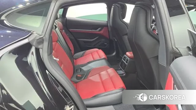 Porsche Taycan 2025 Черный из Кореи, фото 3