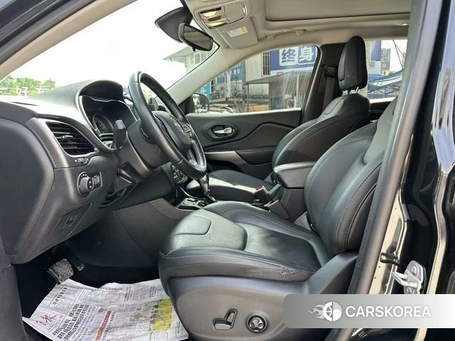 Jeep Free light 2019 Черный из Китая, фото 3