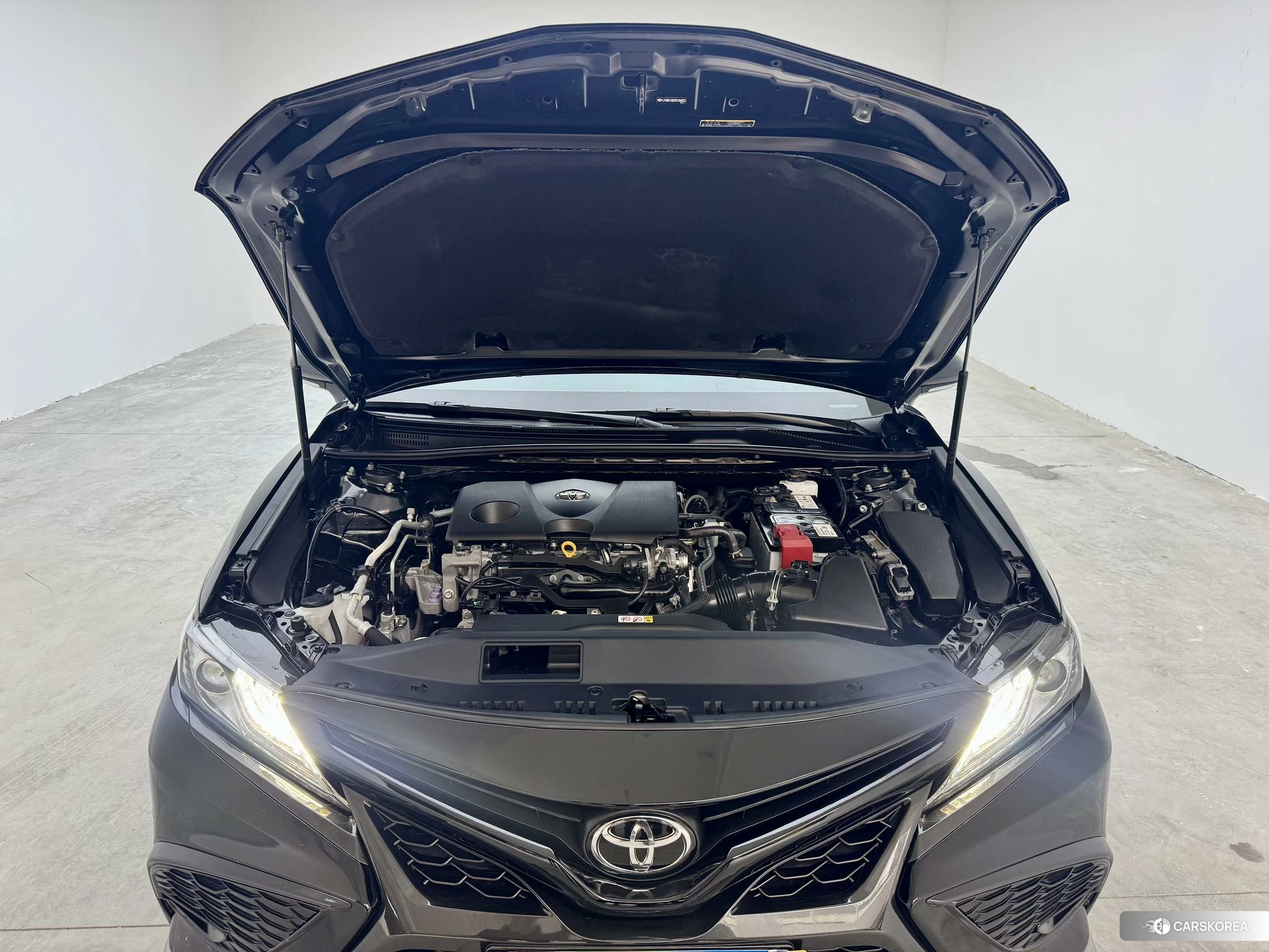 Toyota Camry 2023 Черный из Китая, фото 3