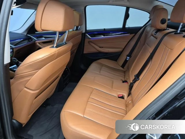 BMW 5 Series (G30) 2023 Черный из Кореи, фото 3
