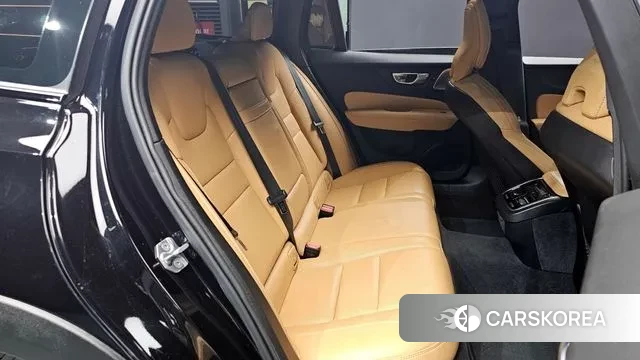 Volvo V60 Cross-Country 2nd Generation 2020 Черный из Кореи, фото 3