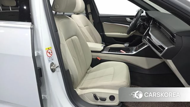 Audi A6 (C8) 2022 Белый из Кореи, фото 3