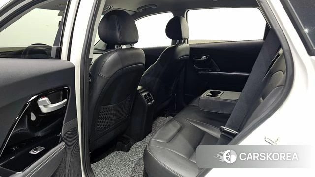 Kia Niro 2018 Белый из Кореи, фото 3