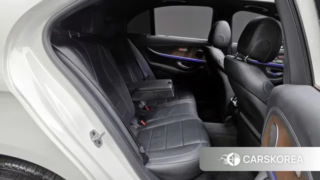 Mercedes-Benz E-Class W213 2020 Белый из Кореи, фото 3