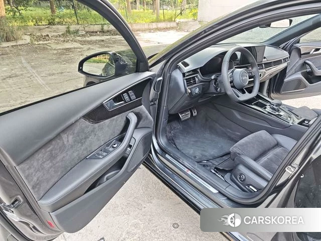 Audi A4L 2025 Черный из Китая, фото 3
