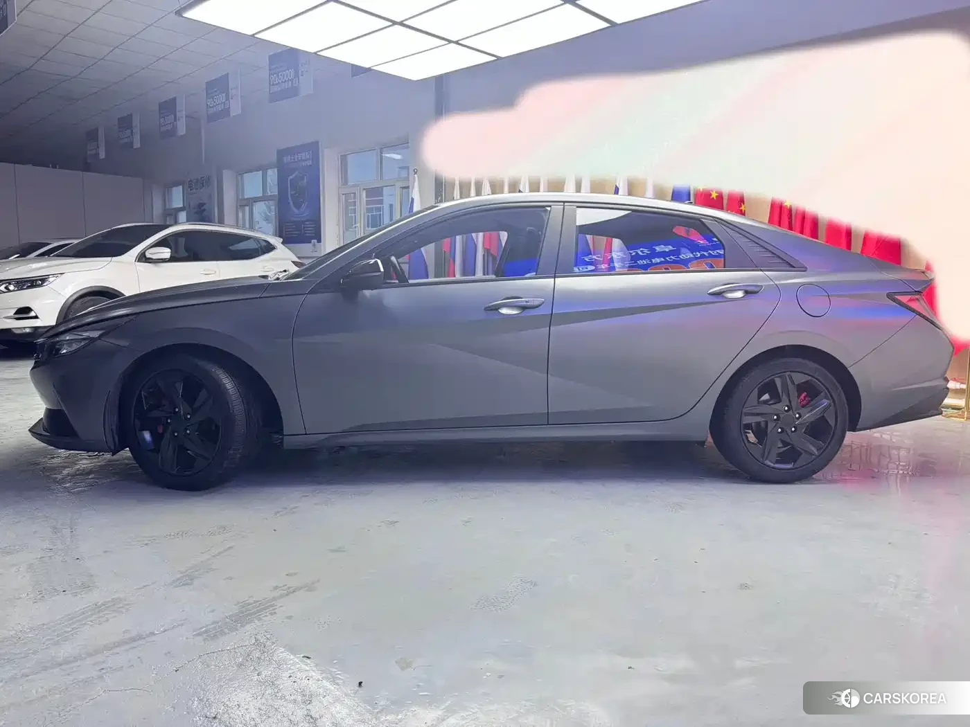 Hyundai Elantra 2022 Silver/gray из Китая, фото 3