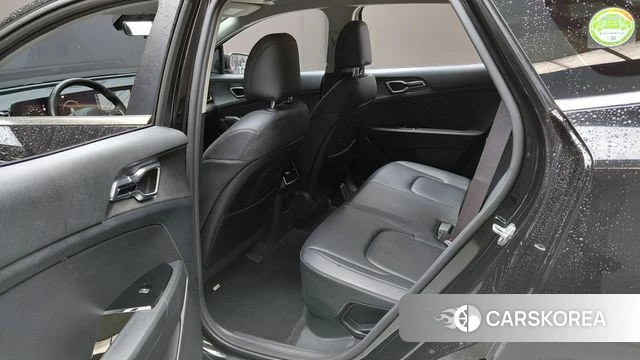 Kia Sportage 5th Generation Hybrid 2022 Черный из Кореи, фото 3