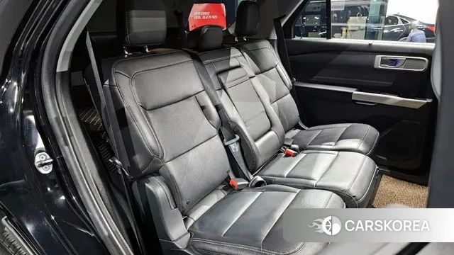 Ford Explorer 6th Generation 2023 Черный из Кореи, фото 3