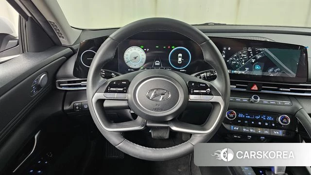 Hyundai Avante Hybrid (CN7) 2023 Белый из Кореи, фото 3