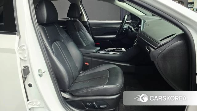 Hyundai Sonata (DN8) 2021 Белый из Кореи, фото 3