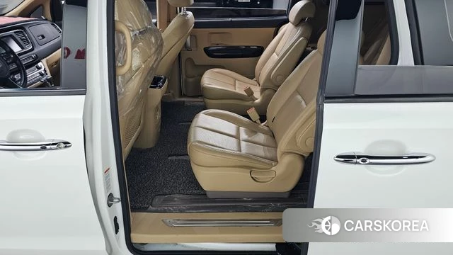 Kia The New Carnival 2018 Белый из Кореи, фото 3