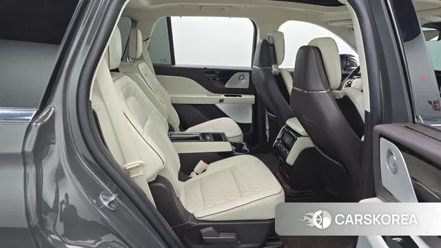 Lincoln Aviator 2nd generation 2021 Серый из Кореи, фото 3