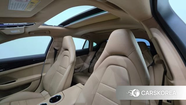 Porsche Panamera (971) 2019 Белый из Кореи, фото 3