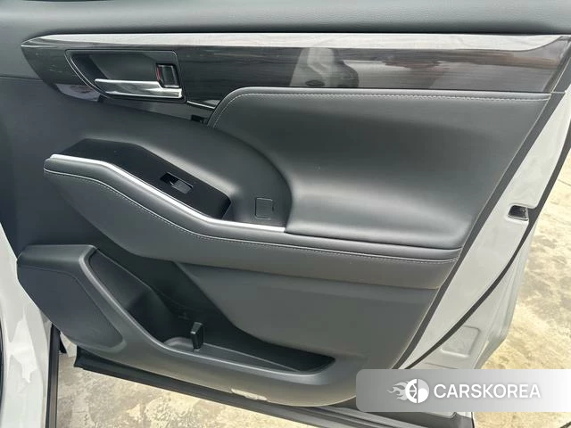 Toyota Crown Lufang id 4353392 из Китая 3