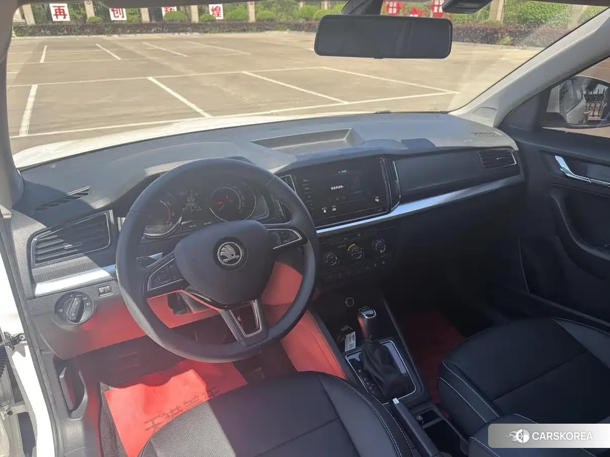 Skoda Komick 2022 Белый из Китая, фото 3