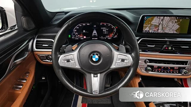 BMW 7 Series (G11) 2020 Жемчужный цвет из Кореи, фото 3