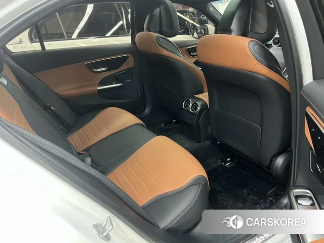 Mercedes-Benz Class C 2023 Белый из Китая, фото 3