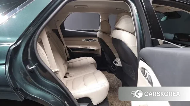 Genesis GV70 2021 Темно-зеленый из Кореи, фото 3