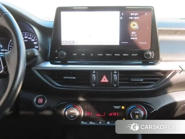 Kia The New K3 2nd generation 2022 Белый из Кореи, фото 3