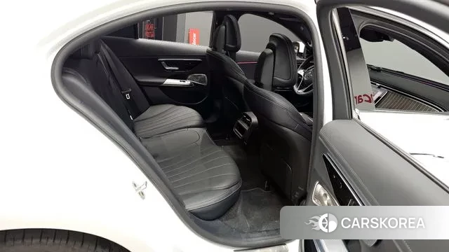 Mercedes-Benz E-Class W214 2025 Белый из Кореи, фото 3