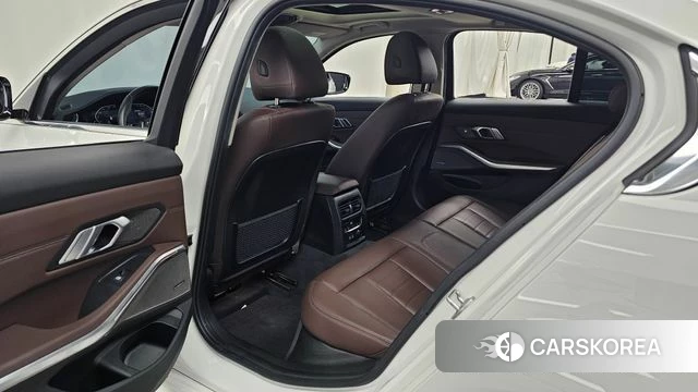 BMW 3 Series (G20) 2020 Белый из Кореи, фото 3