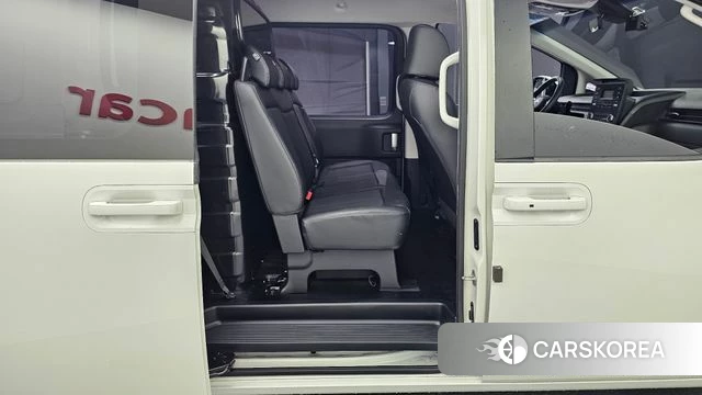 Hyundai Staria 2022 Белый из Кореи, фото 3