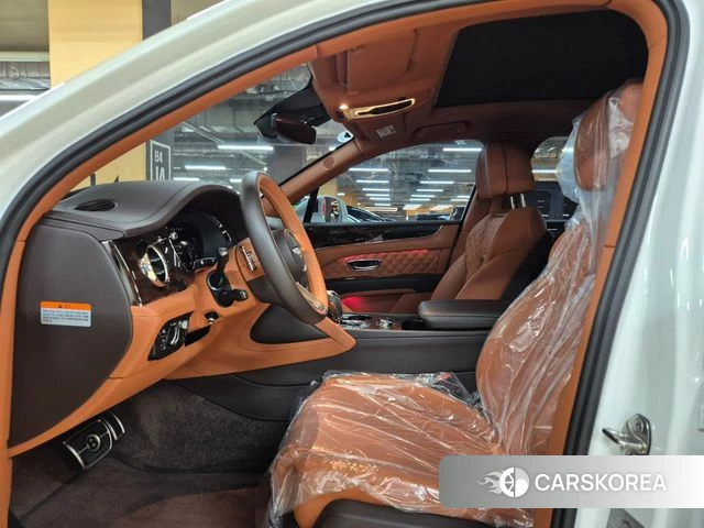 Bentley Bentayga 2022 Белый из Кореи, фото 3