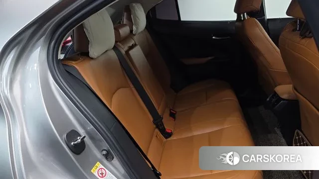 Lexus UX250h 2019 Серебристо-серый из Кореи, фото 3