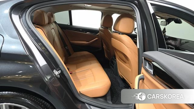 BMW 5 Series (G30) 2019 Серый из Кореи, фото 3