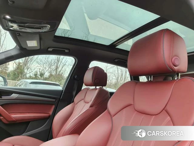 Audi Q5L 2025 Серебристо-серый из Китая, фото 3