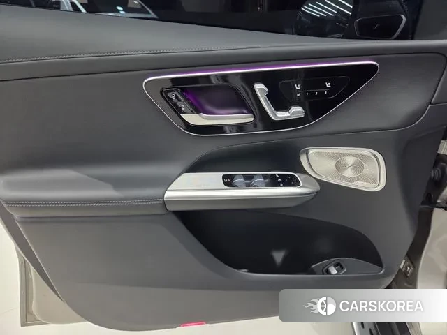 Mercedes-Benz GLC-Class X254 2024 Песочный из Кореи, фото 3