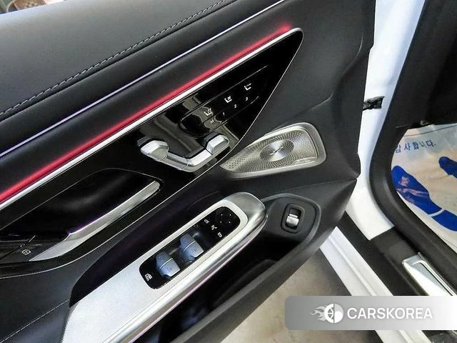 Mercedes-Benz CLE-Class C236 2024 Белый из Кореи, фото 3