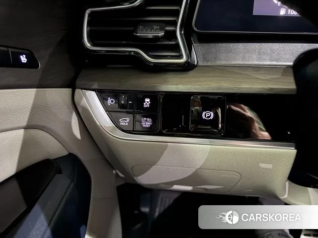 Kia Sportage 5th Generation Hybrid 2023 Черный из Кореи, фото 3